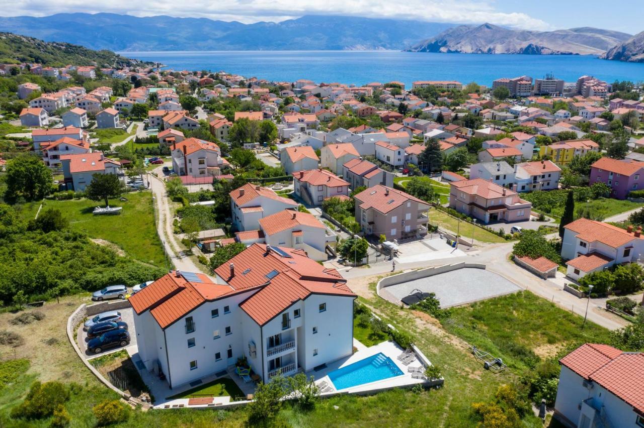 Bed & Breakfast Dosen II Baska  Exterior photo