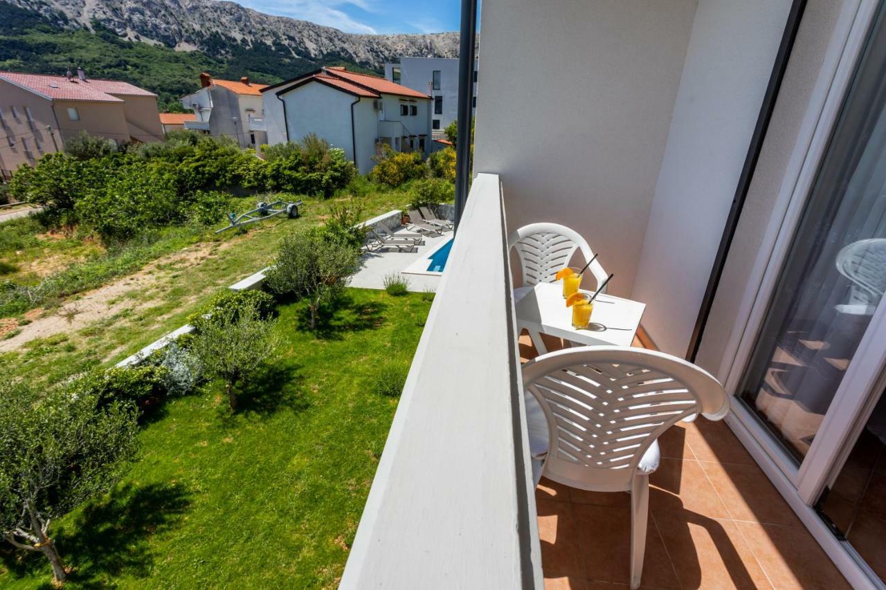 Bed & Breakfast Dosen II Baska  Exterior photo